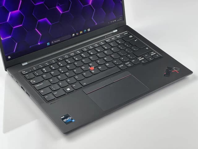 Lenovo X1 Carbon: Czy ot jest najlżejszy i najwytrzymalszy ThinkPad? Lenovo X1 Carbon: Czy ot jest najlżejszy i najwytrzymalszy ThinkPad?